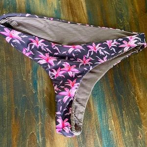 Acacia Like New Hibiscus Brazilian Bottoms RARE